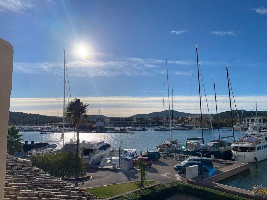 Au Coeur D Un Port Appartement